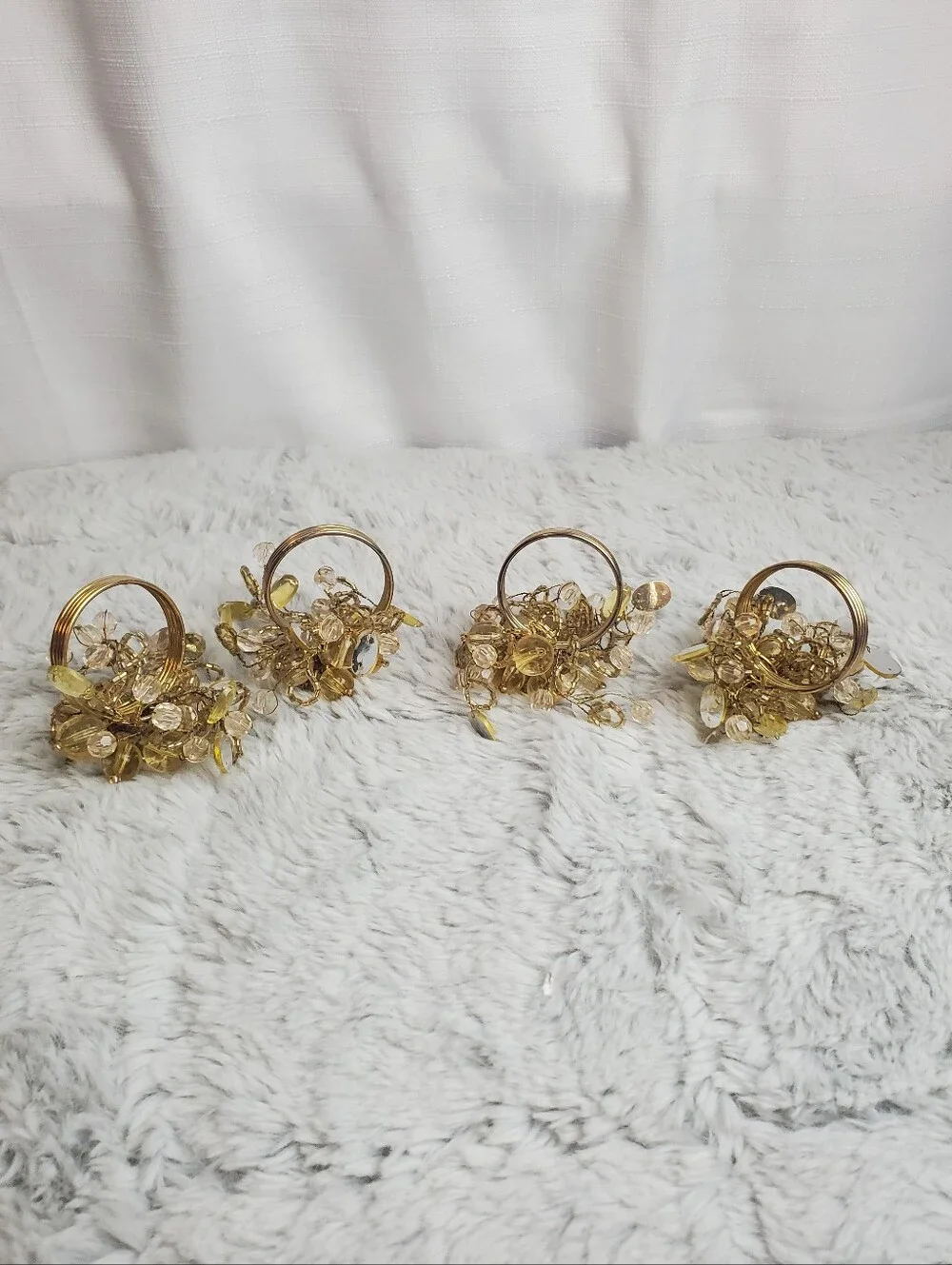 Set Of 4 Pier 1 Beaded Cluster Napkin Rings Yellow Brown Gold Beads Golf Rings